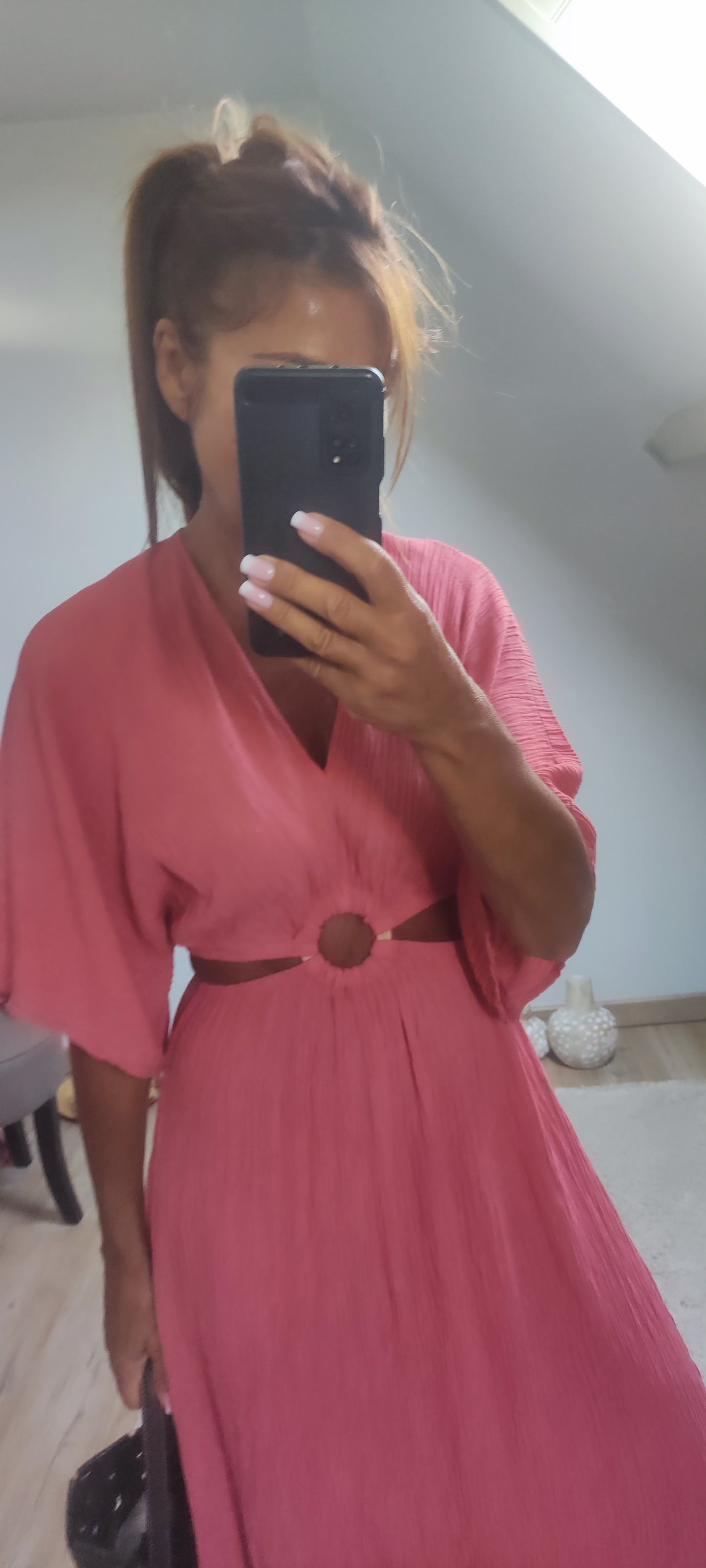 ROBE-BRIQUE