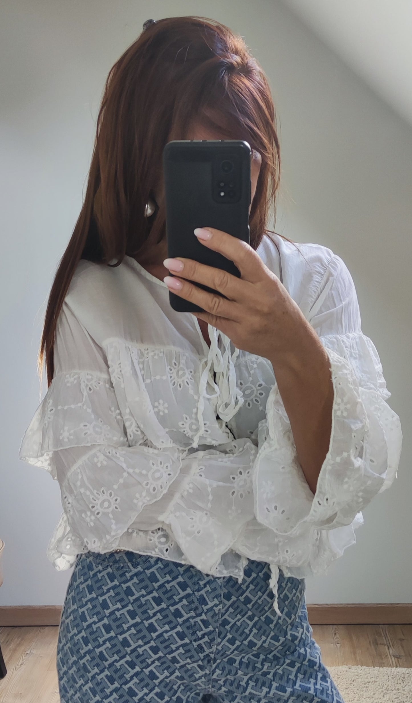 BLANC-BLOUSE